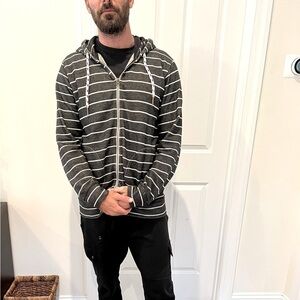 VSTR Mens Hoodie sweatshirt full zip | black and white stripe size L